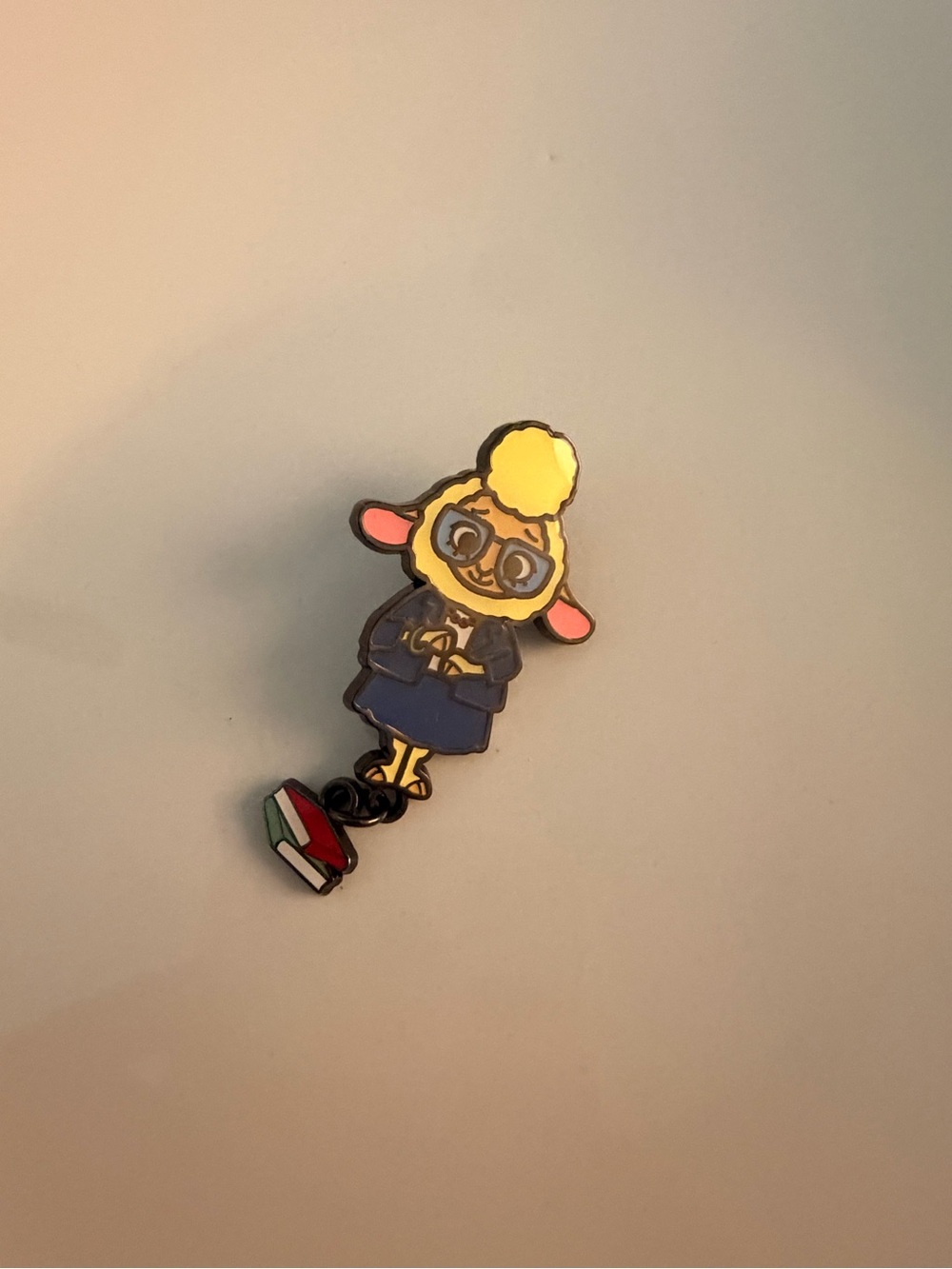 Disneys Zootopia Mayor Bellweather mystery pin